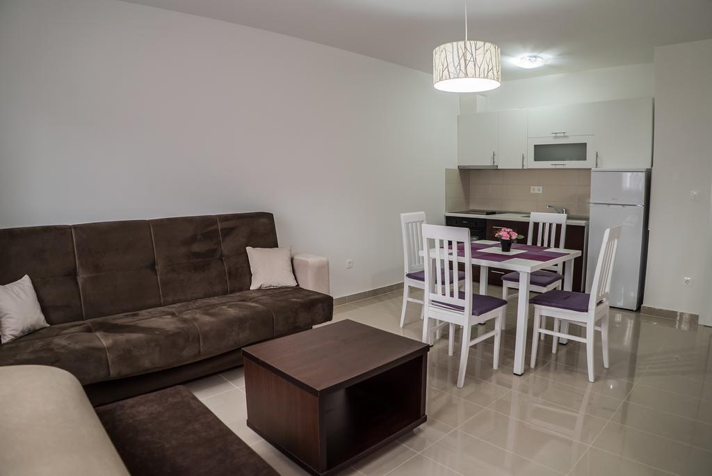 Apartments Malina Vir Esterno foto